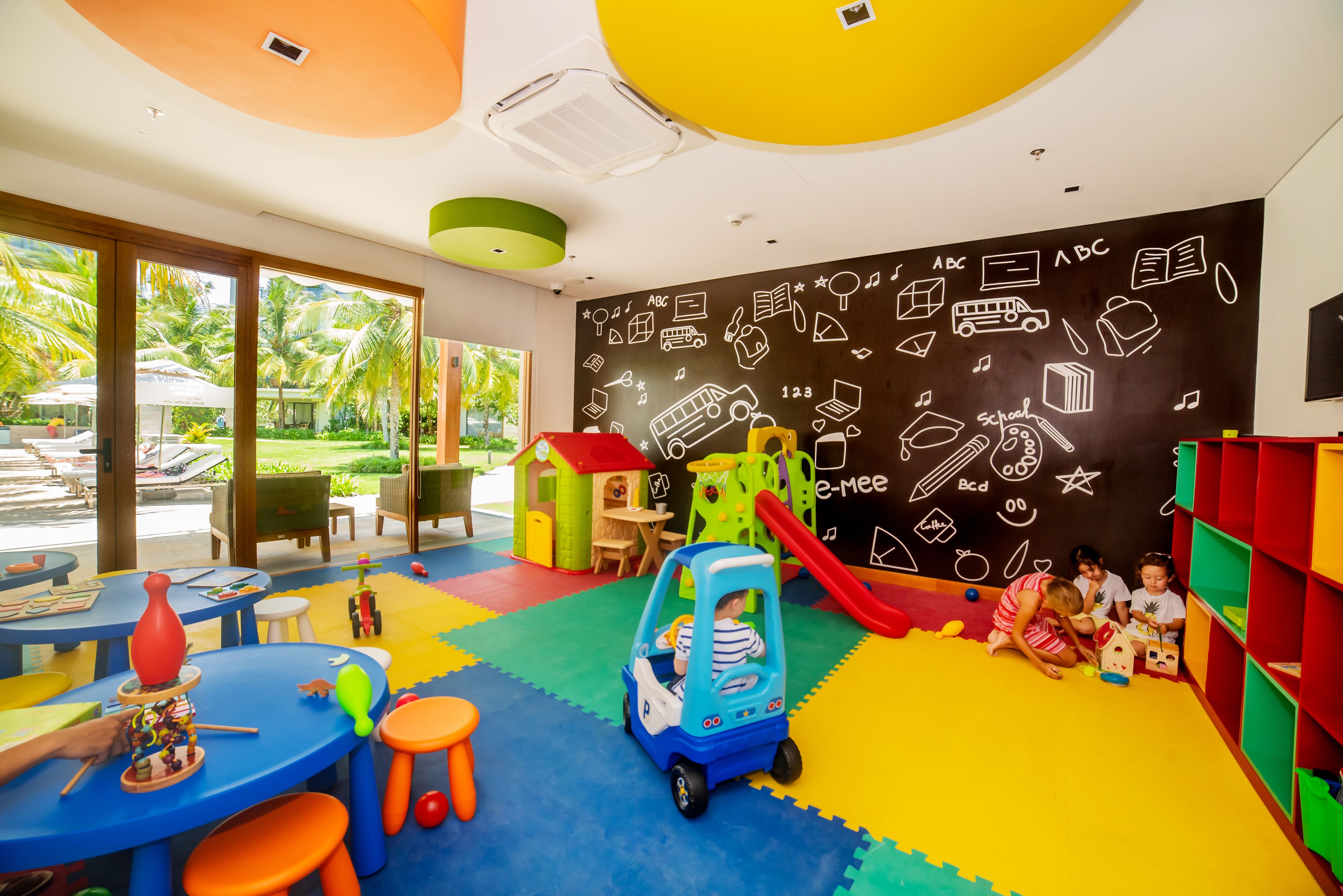 children’s play area – indoor