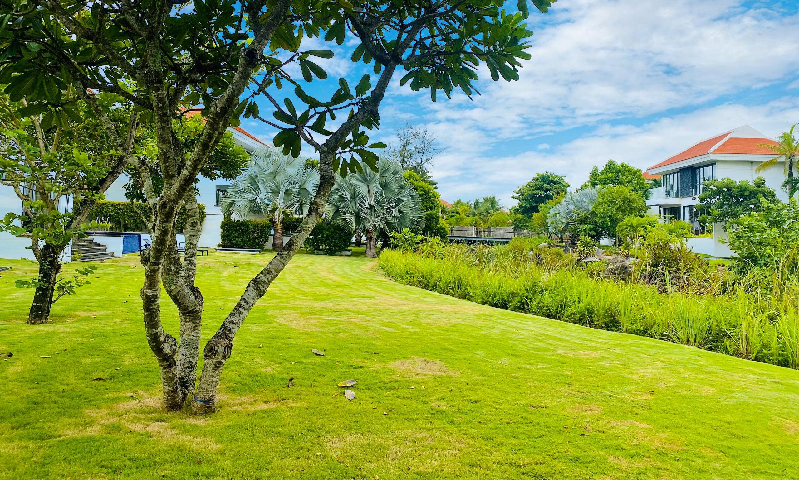 4 bedrooms, minibar, in-room safe, desk