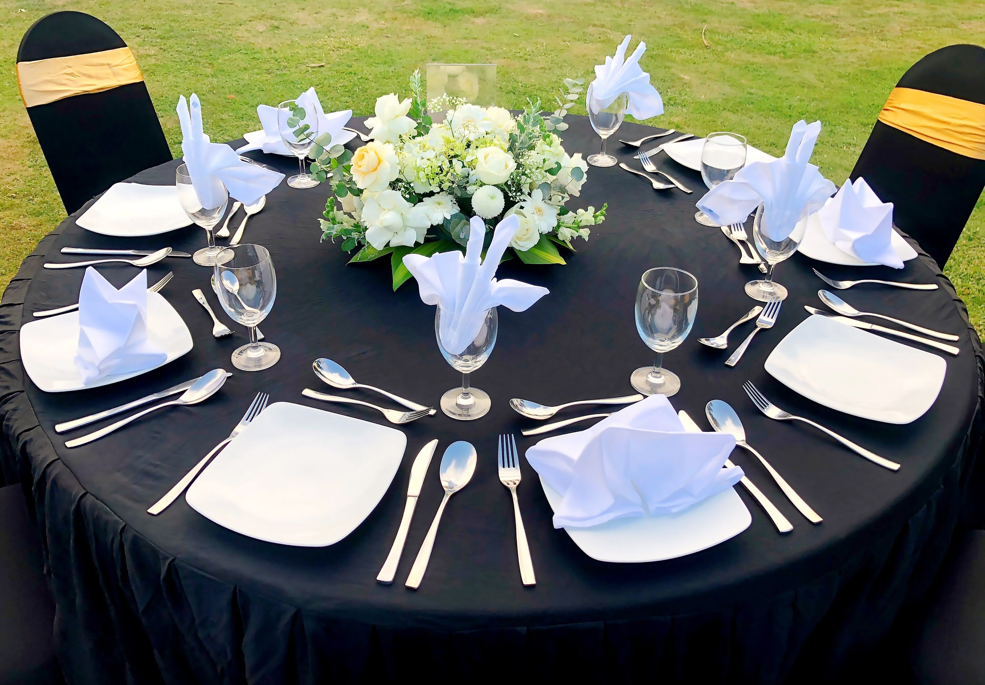 outdoor banquet area