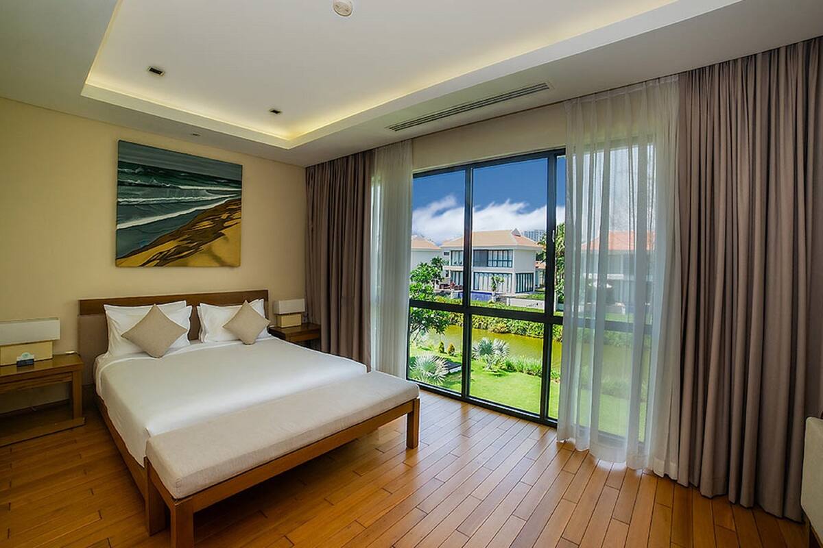 4 bedrooms pool villa | 4 bedrooms, minibar, in-room safe, desk