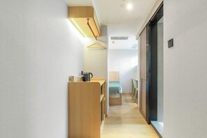 Desk, free WiFi - Bridal Tea House Hung Hom Gillies Avenue South (Kowloon)