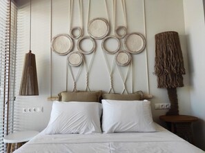 Chambre Supérieure, vue mer, rez-de-chaussée (Ava) | Coffres-forts dans les chambres, fer et planche à repasser