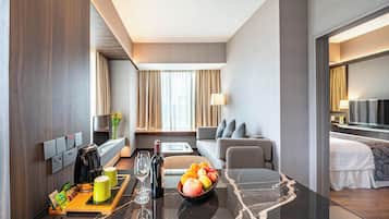 Executive Premier Suite | Private kitchen