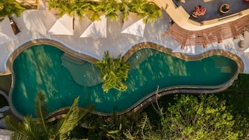 Outdoor pool, pool umbrellas, sun loungers