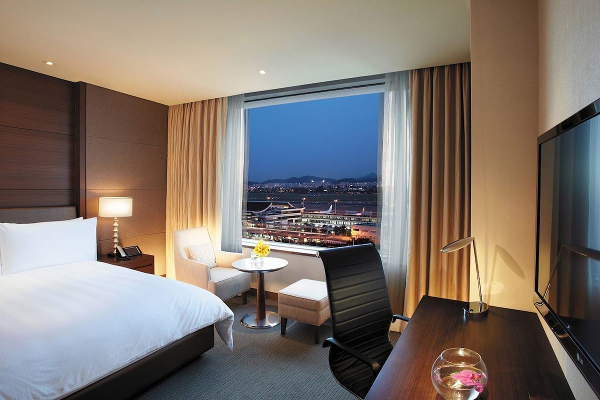 Down duvets, memory-foam beds, in-room safe, desk