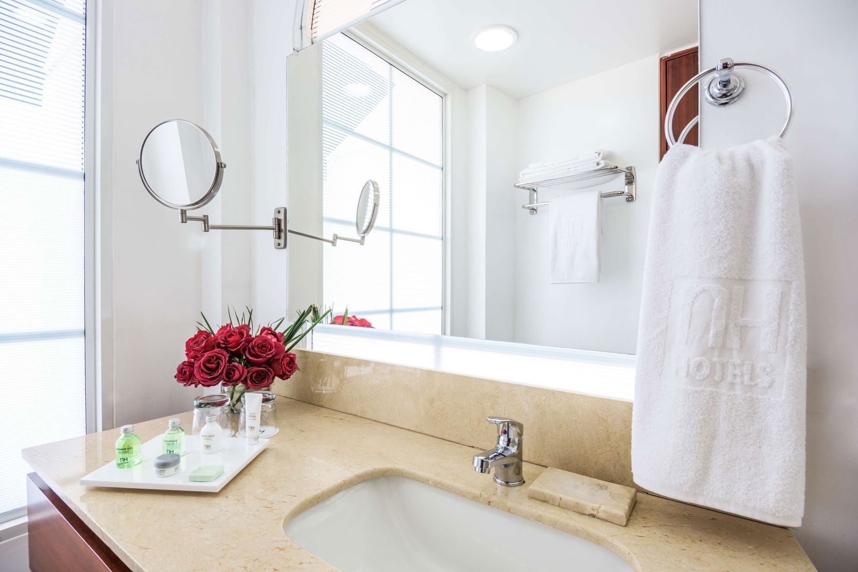 Salle de bain | Douche, articles de toilette écologiques, sèche-cheveux