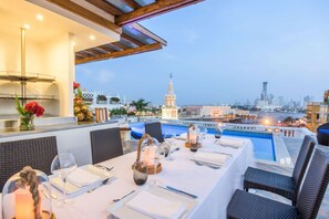 Outdoor pool - NH Cartagena Urban Royal (Cartagena)
