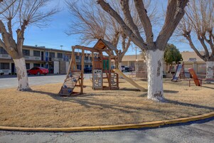 Área de juegos infantiles al aire libre