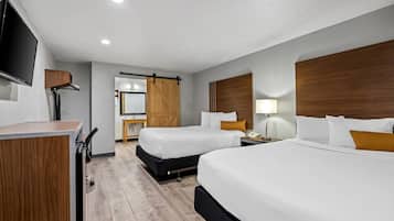 Room, 2 Queen Beds, Accessible, Non Smoking