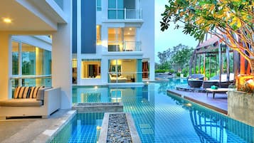 Outdoor pool, pool loungers