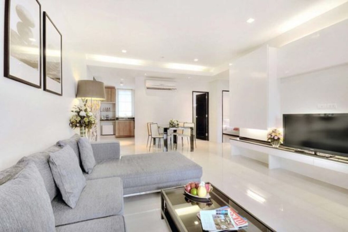 Two-Bedroom Corner Suite