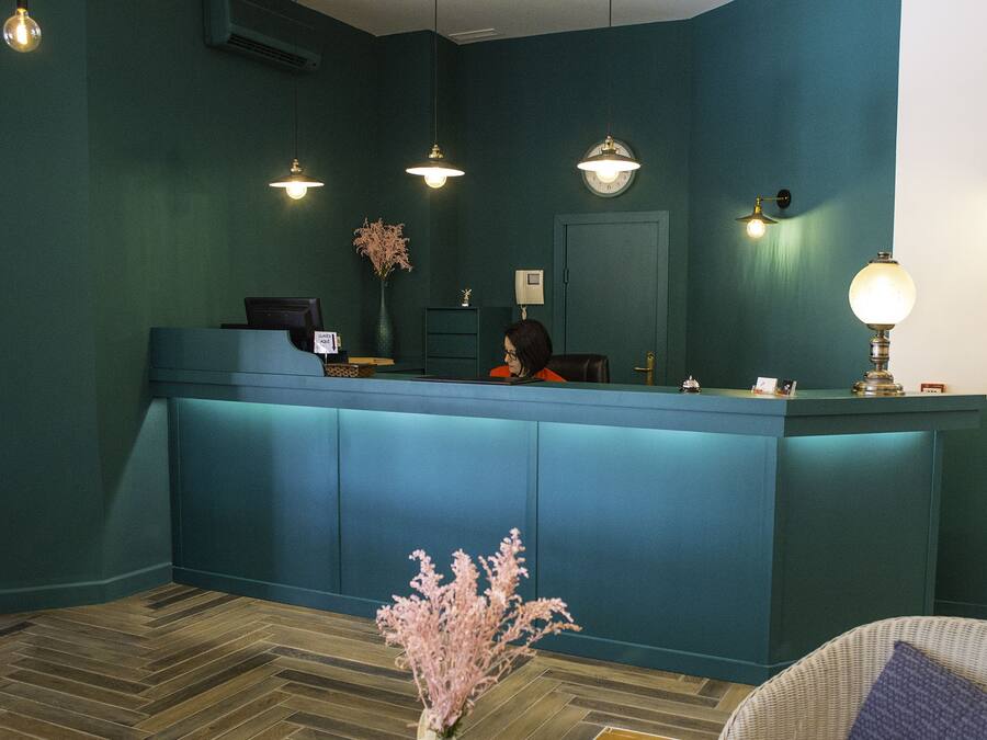 Mostrador para check-in y check-out