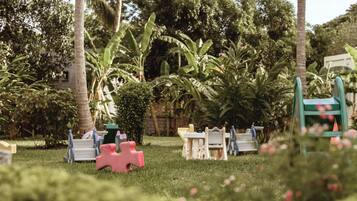 Children's play area - outdoor