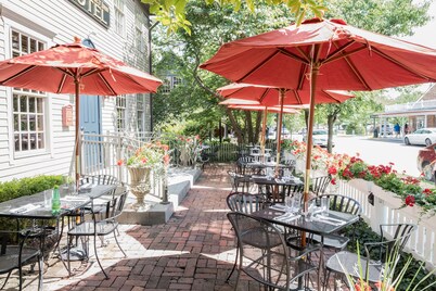 Brick Street Inn