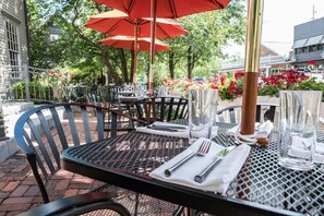 Terrace/patio - Brick Street Inn (Zionsville)