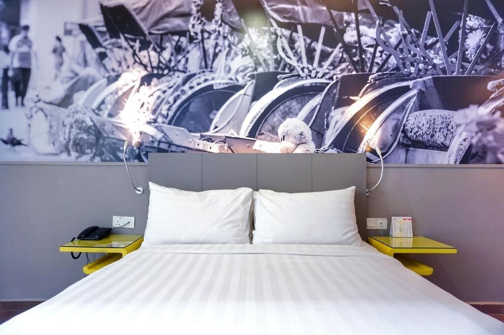 Minibar, in-room safe, desk, laptop workspace