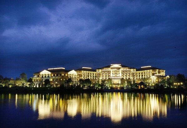 Exterior - Landison Hotel Xinchang (Shaoxing)