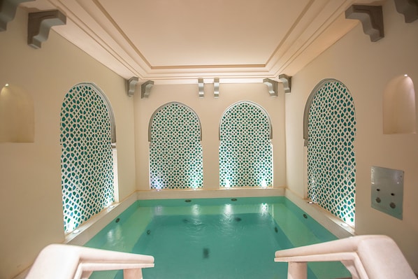 Espace de soins pour les couples, hammam, soins corporels