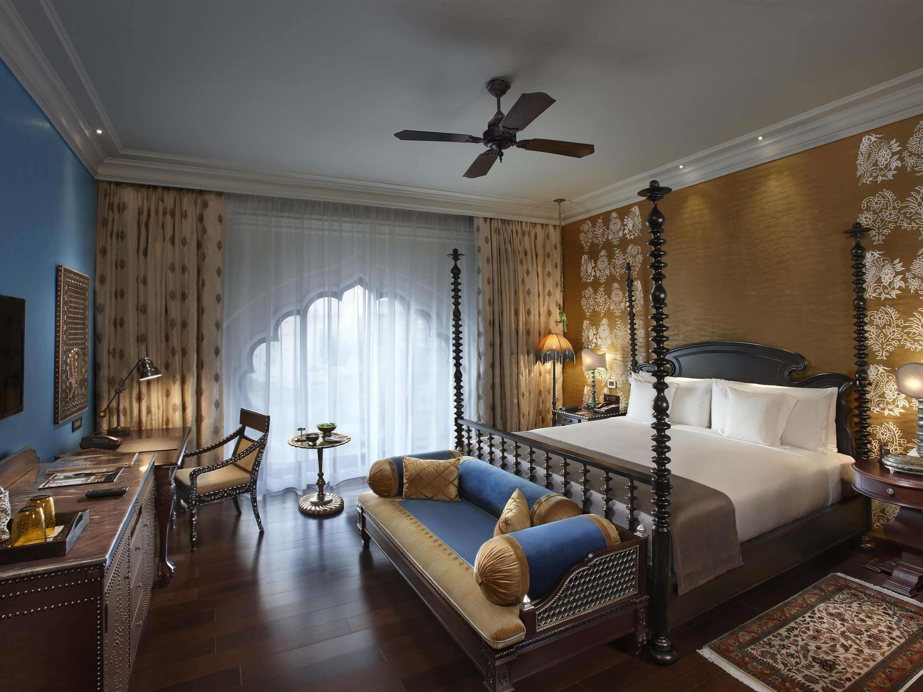 Ropa de cama de alta calidad, colchones con acolchado adicional, minibar