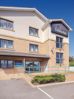Exterior - Travelodge Holyhead (Holyhead)