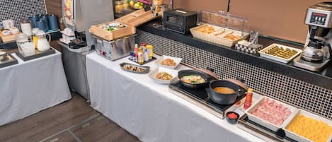 Tägliches Frühstücksbuffet (1500 JPY pro Person)