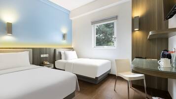 In-room safe, desk, iron/ironing board, free WiFi