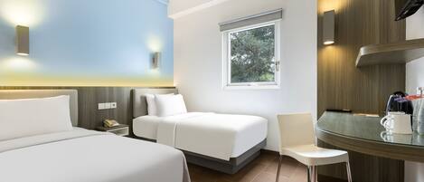Smart Room Twin | In-room safe, desk, iron/ironing board, free WiFi