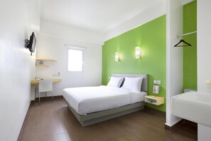 Smart Room Queen  | In-room safe, desk, free WiFi, bed sheets - Amaris Hotel - Bandara Soekarno Hatta (Tangerang)