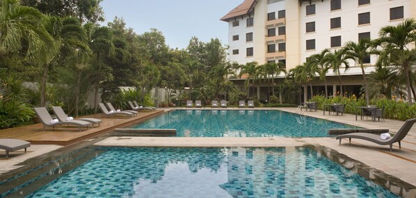 Outdoor pool, pool umbrellas