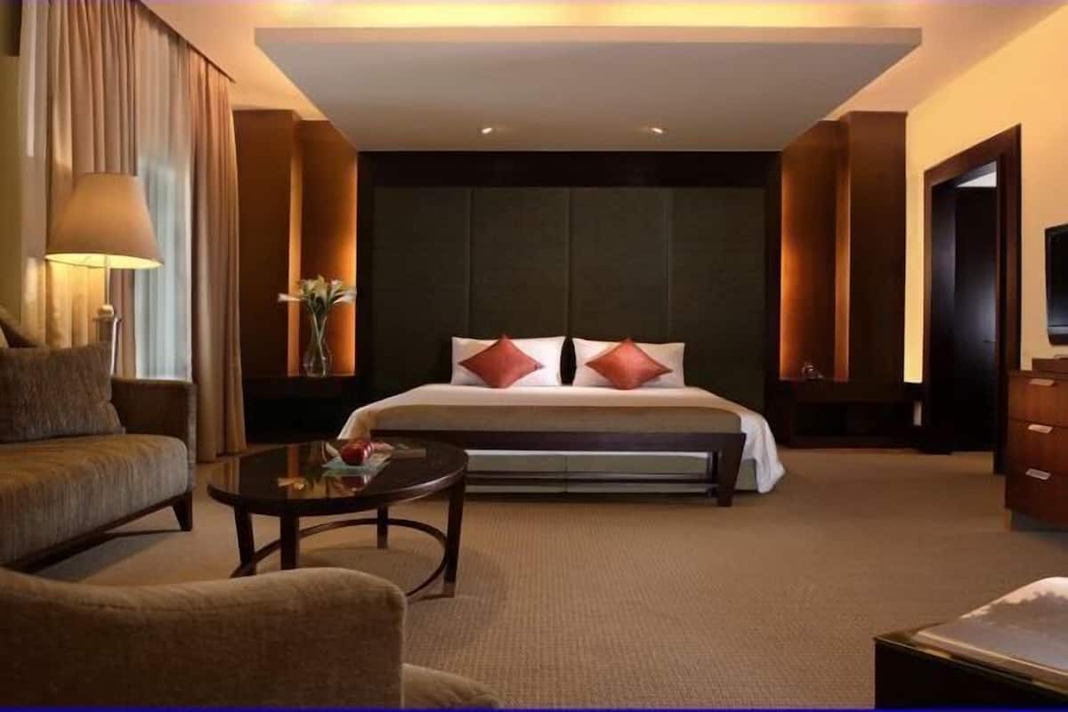 Cofres nos quartos, quartos à prova de som, Wi-Fi de cortesia
