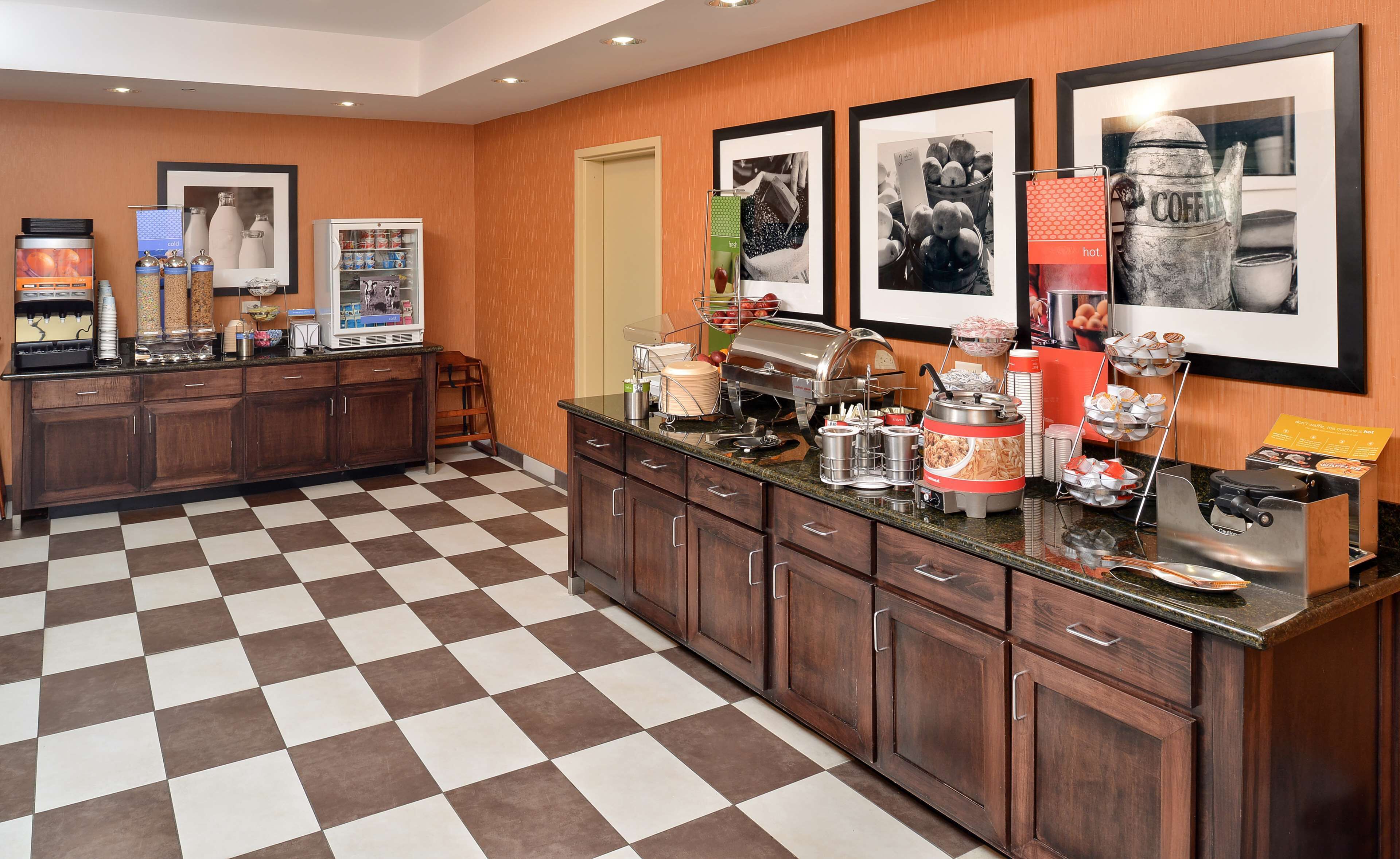 Free daily buffet breakfast