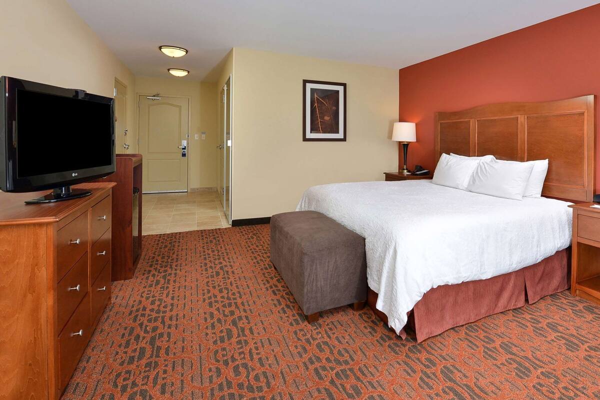 In-room safe, desk, blackout drapes, iron/ironing board