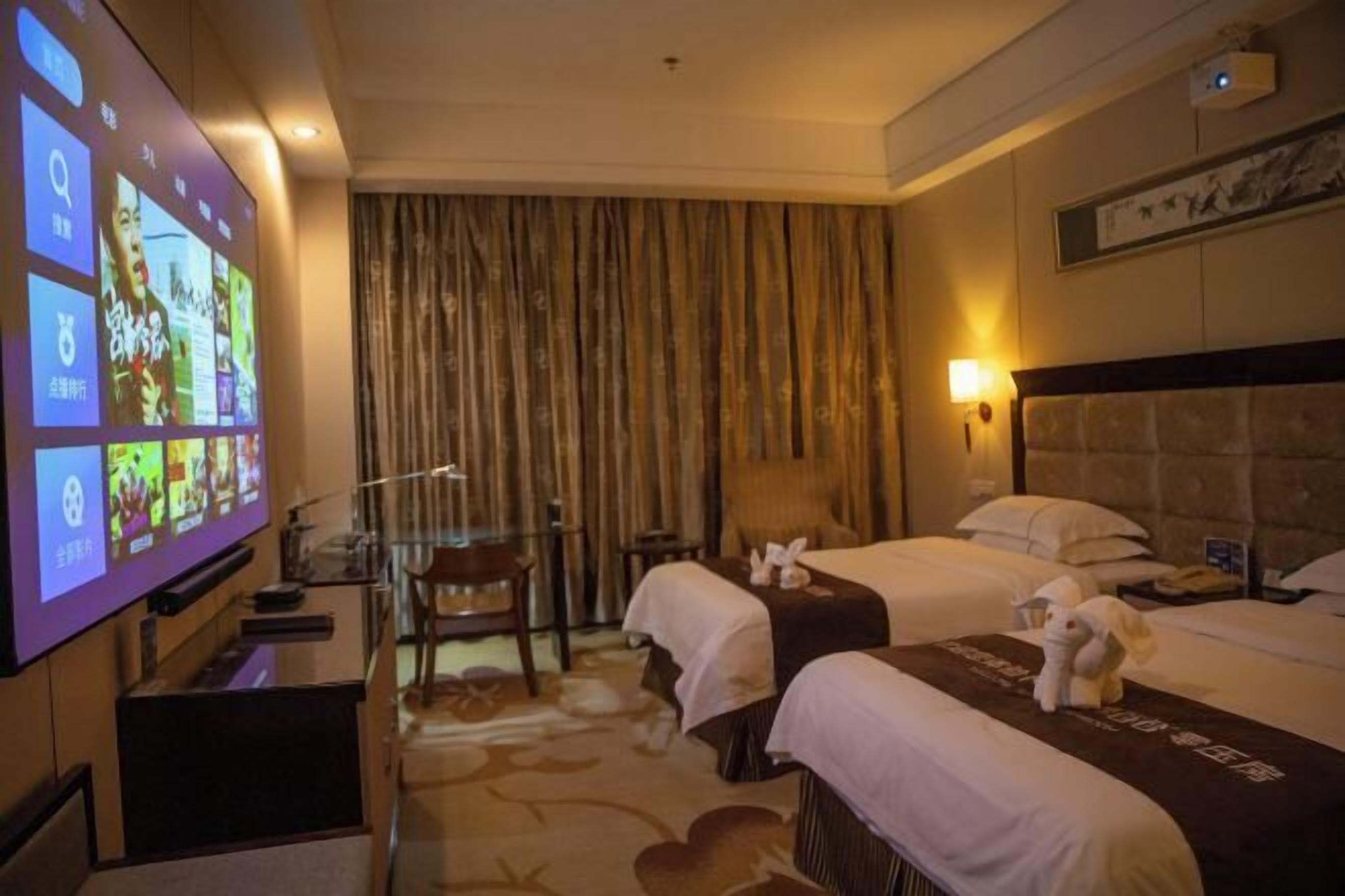 Minibar, in-room safe, alarm clocks