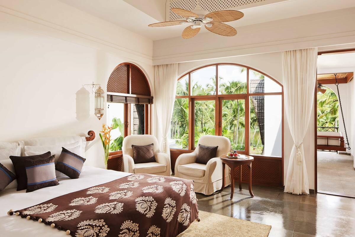 minibar, in-room safe, desk, laptop workspace