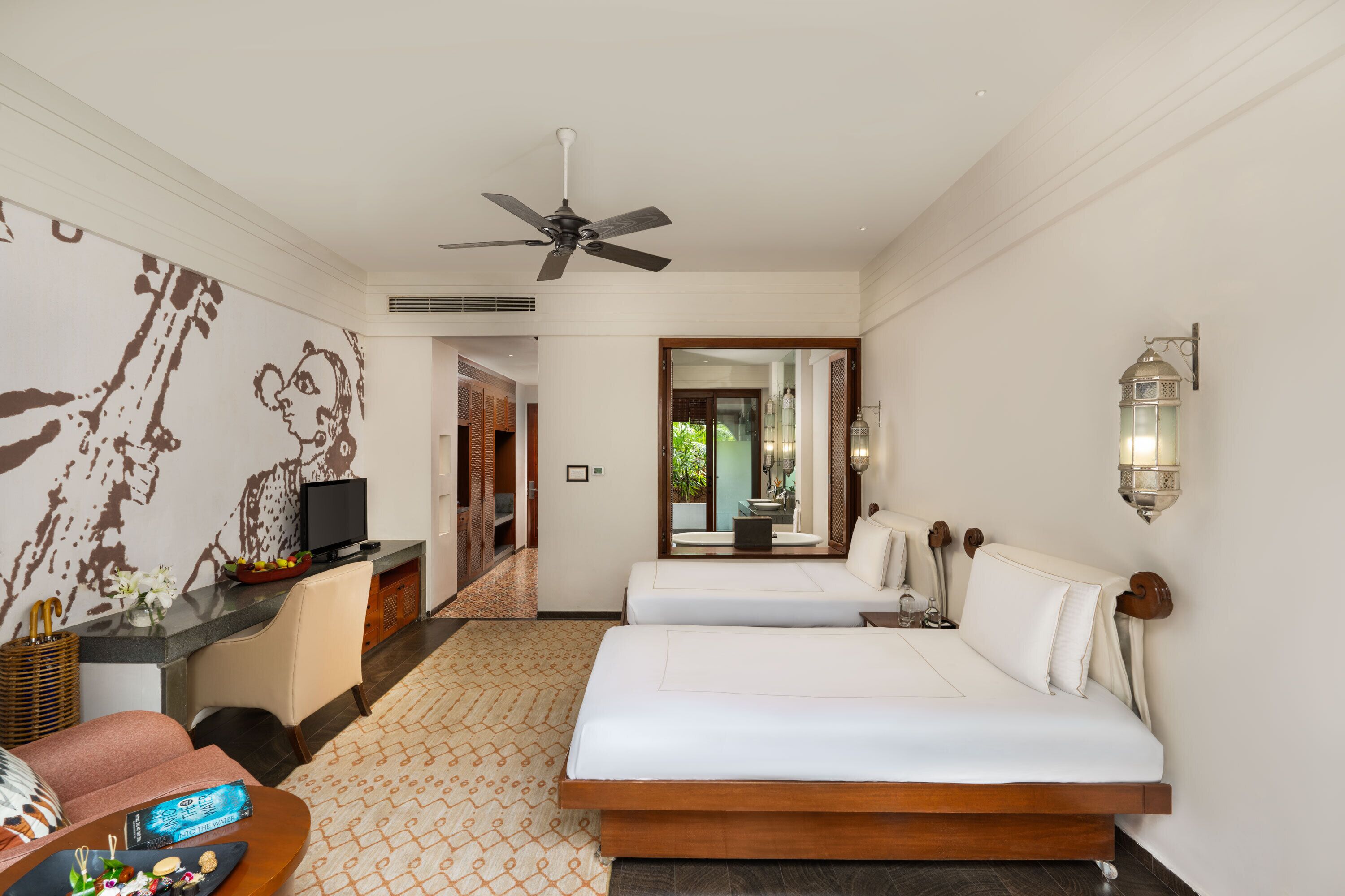 Superior Room, 1 Twin Bed, Balcony | Minibar, in-room safe, desk, laptop workspace