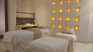 Sauna, baño turco o hammam, tratamientos corporales y hidroterapia