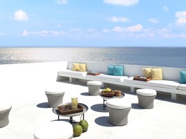 高档床上用品、羽绒被、加厚床垫、迷你吧