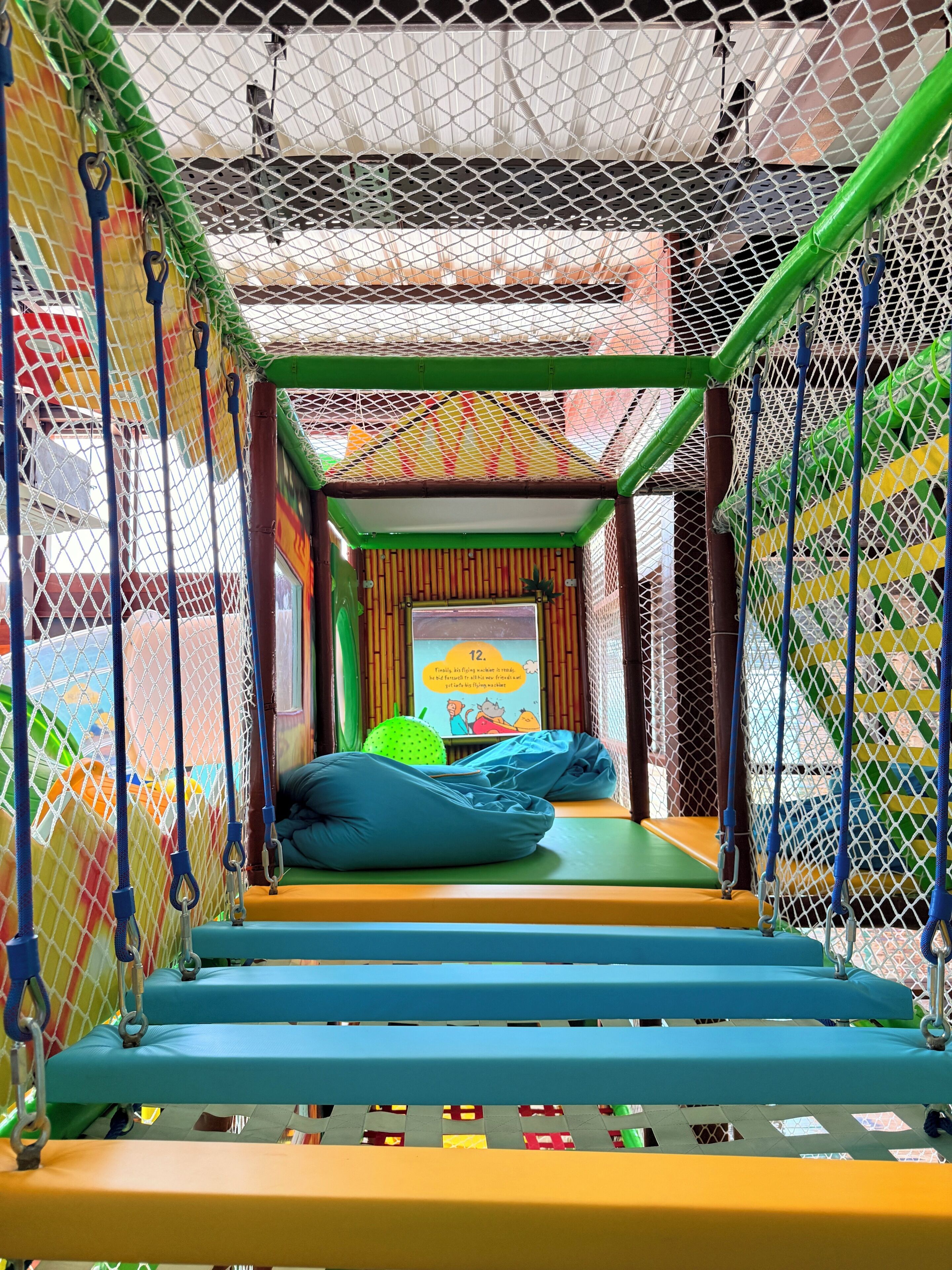 Innen-Kinderspielplatz