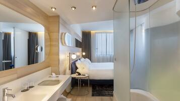 Literie de qualité supérieure, couette en duvet d'oie, minibar