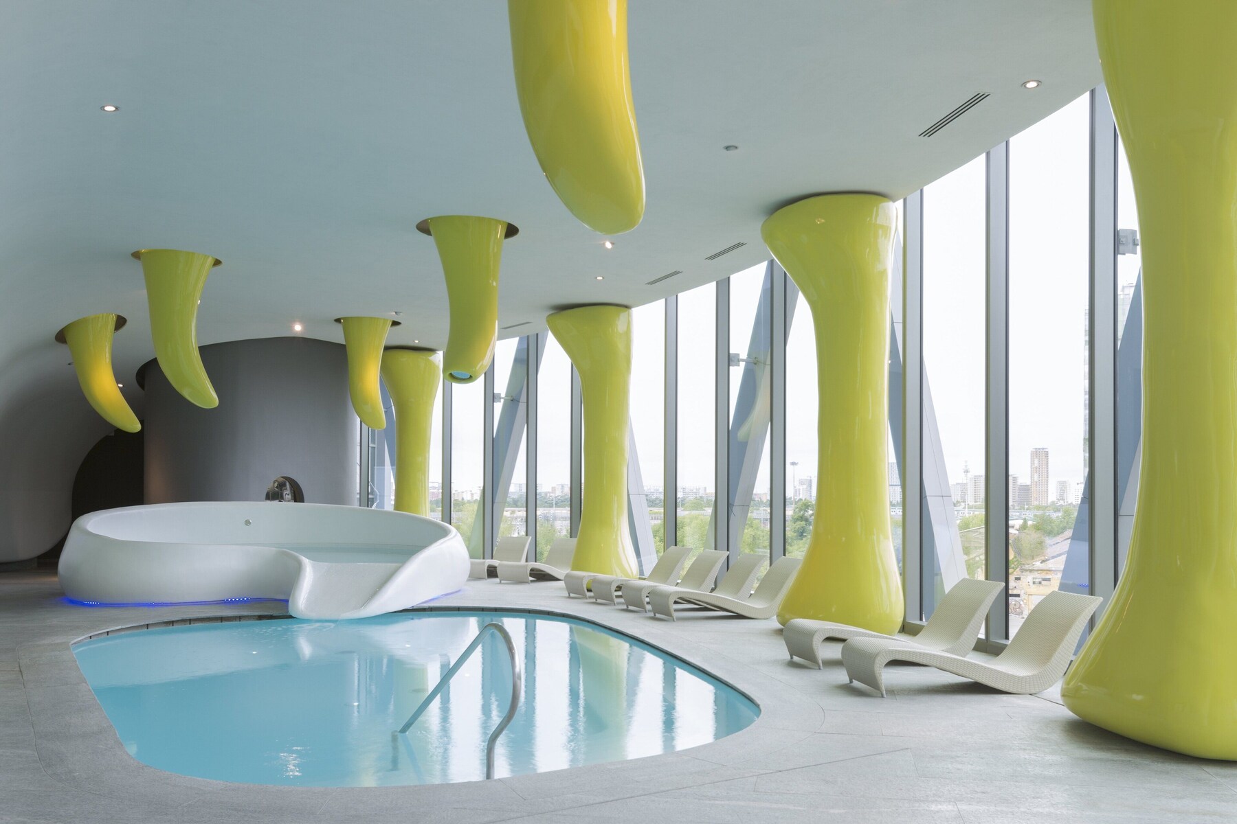 Sauna, hot tub, steam room