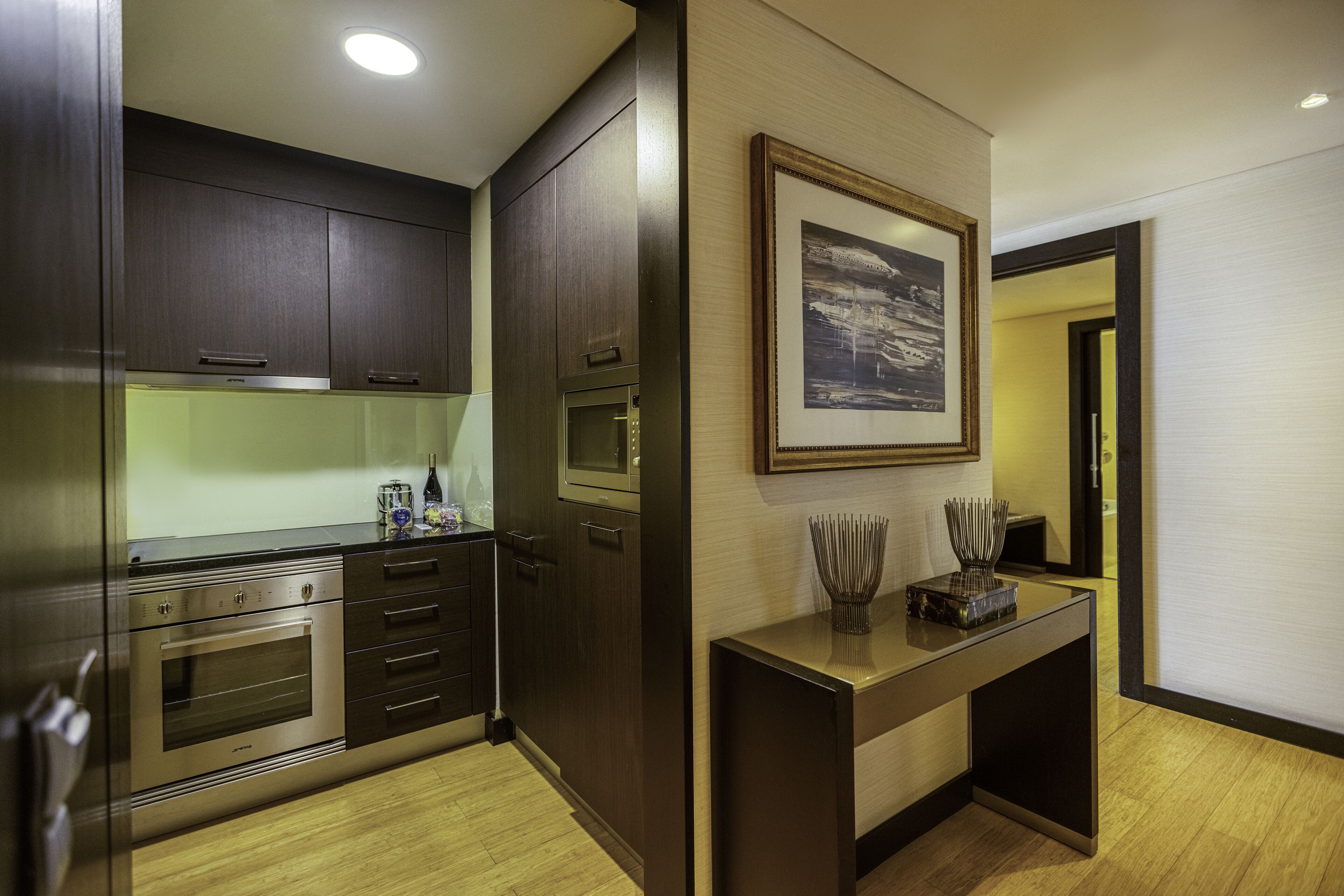 deluxe suite, 1 bedroom | private kitchen