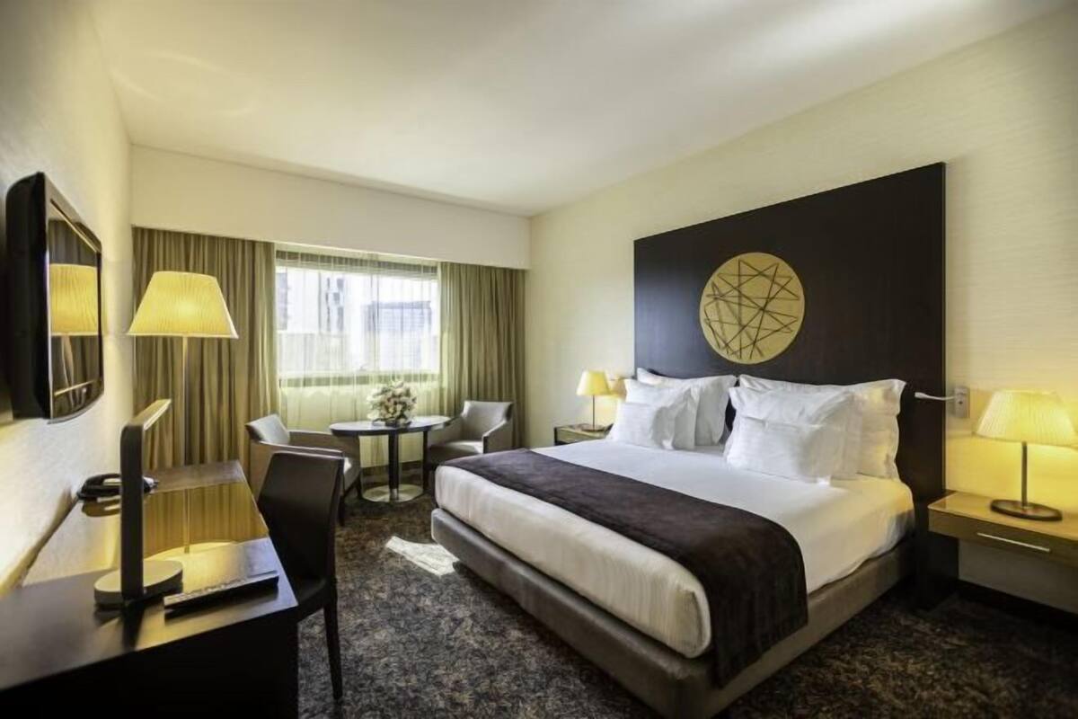 Hypo-allergenic bedding available, minibar, in-room safe, desk