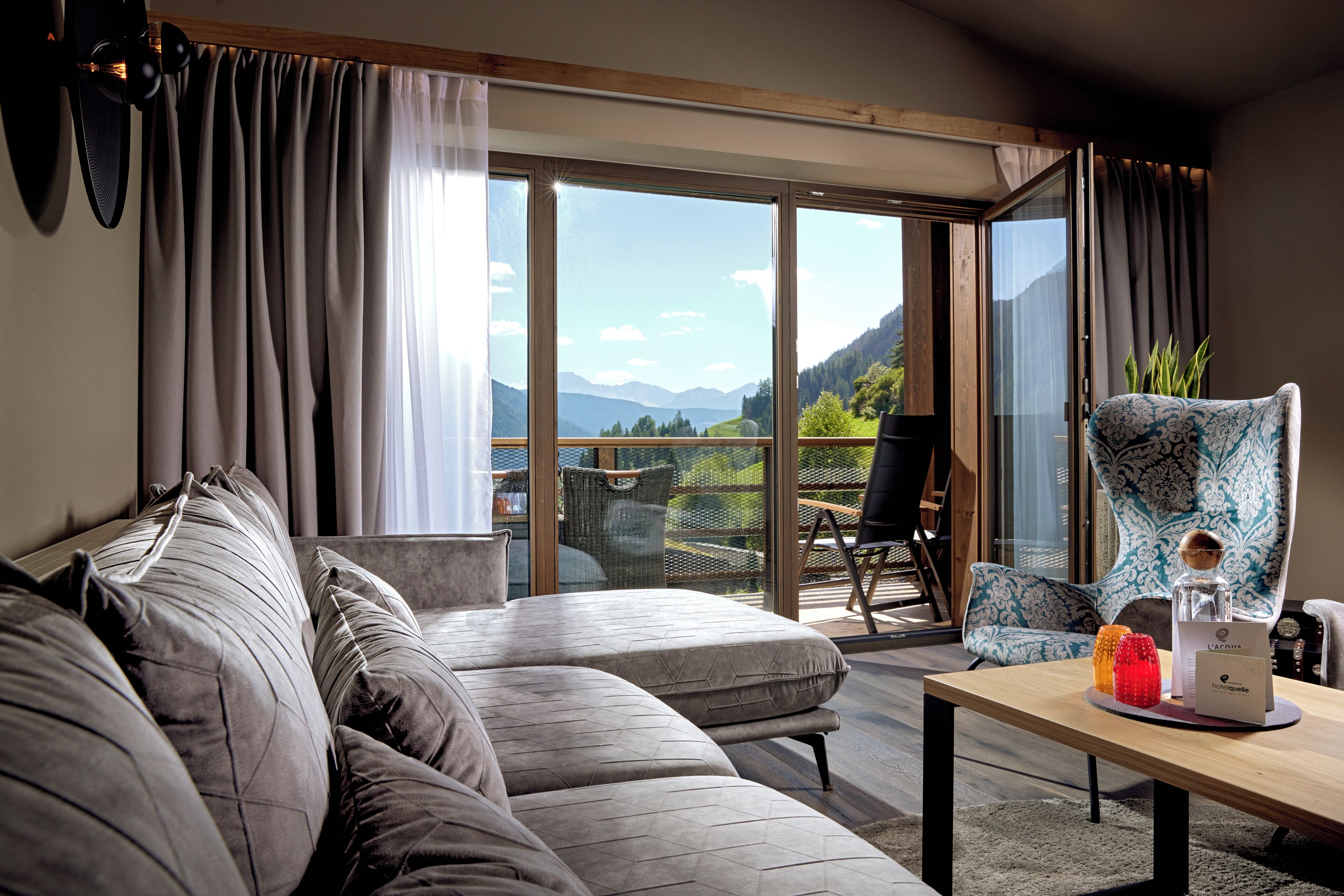 Familien-Suite | Hochwertige Bettwaren, Minibar, Zimmersafe, Verdunkelungsvorhänge