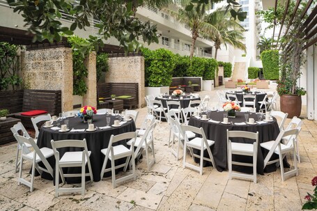 Royal Palm South Beach Miami, a Tribute Portfolio Resort - Image 14
