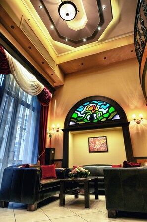 Lobby sitting area - Residence Baron Hotel (Budapest)