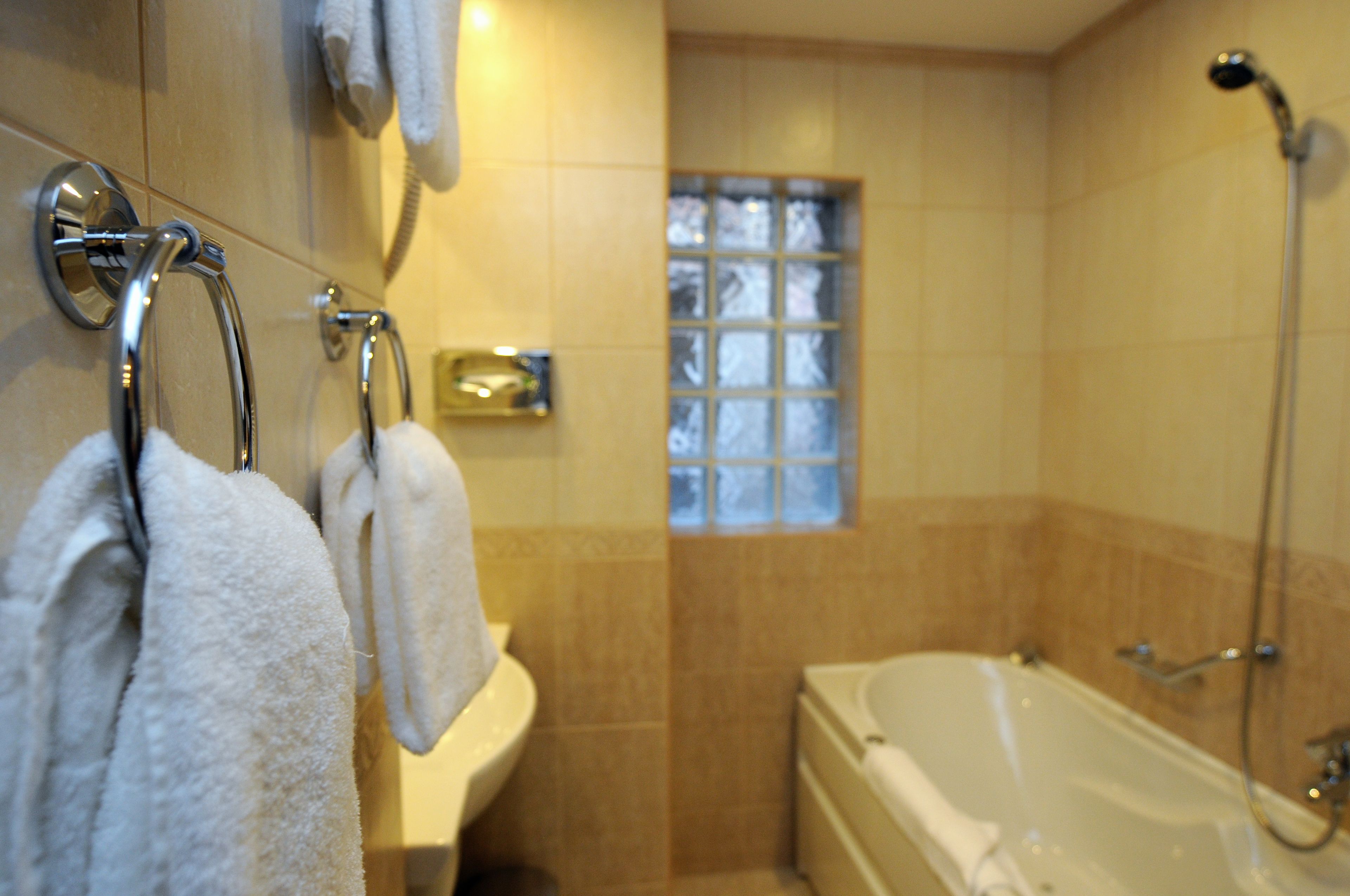 apartment, 1 bedroom | bathroom | free toiletries, hair dryer, towels