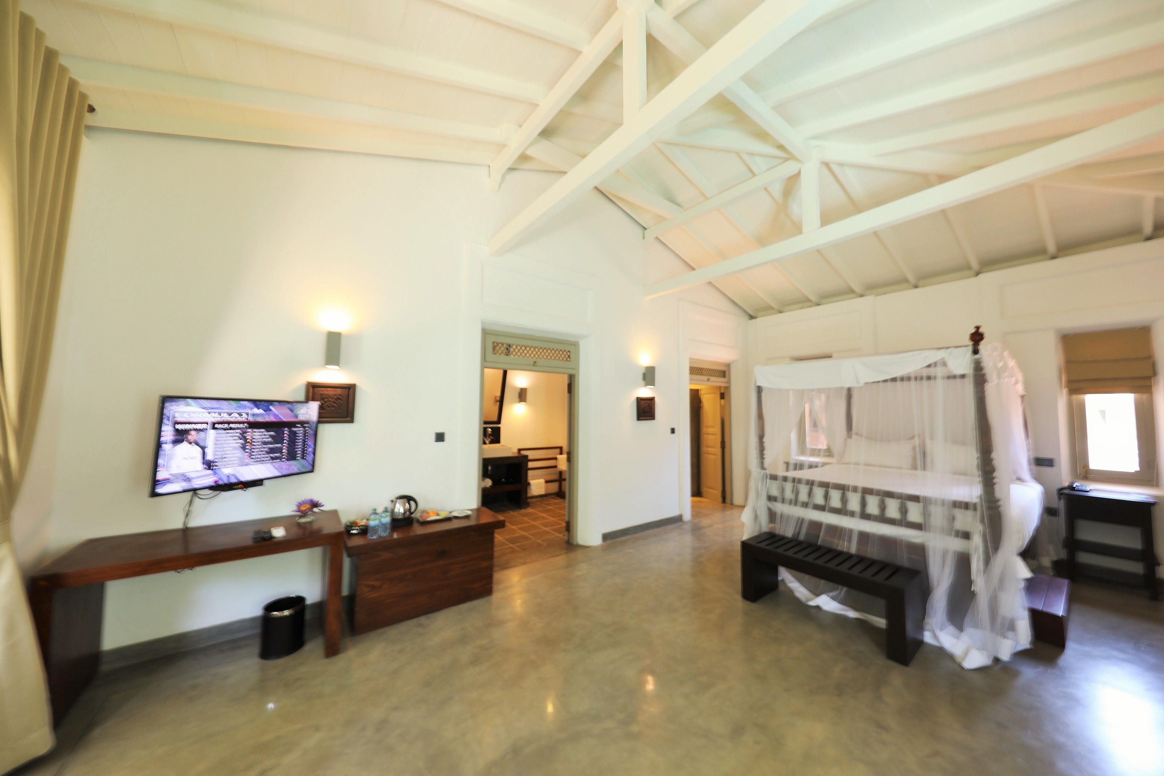 suite with plunge pool. | living room | tv, dvd player