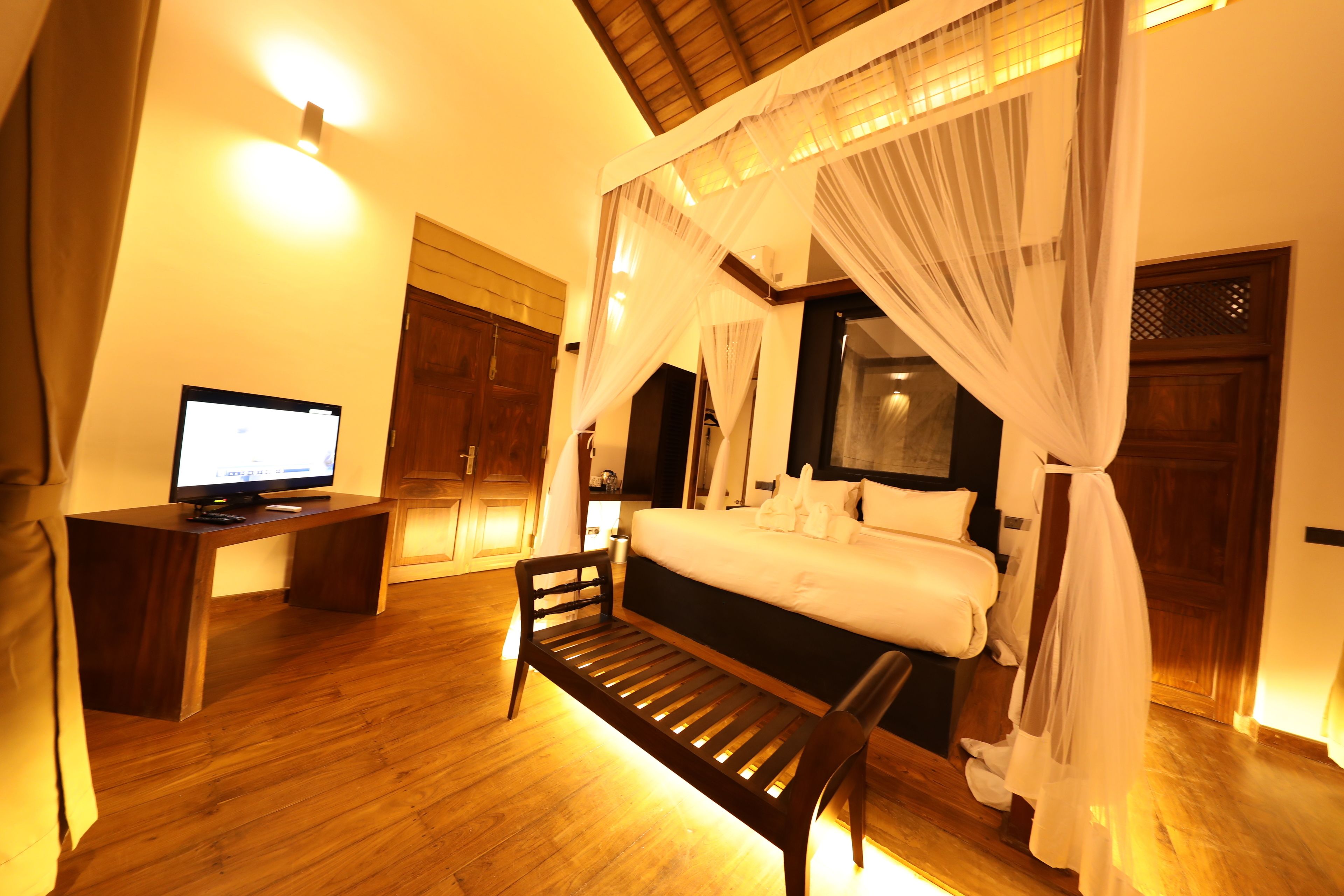 sea view suite | living room | tv, dvd player