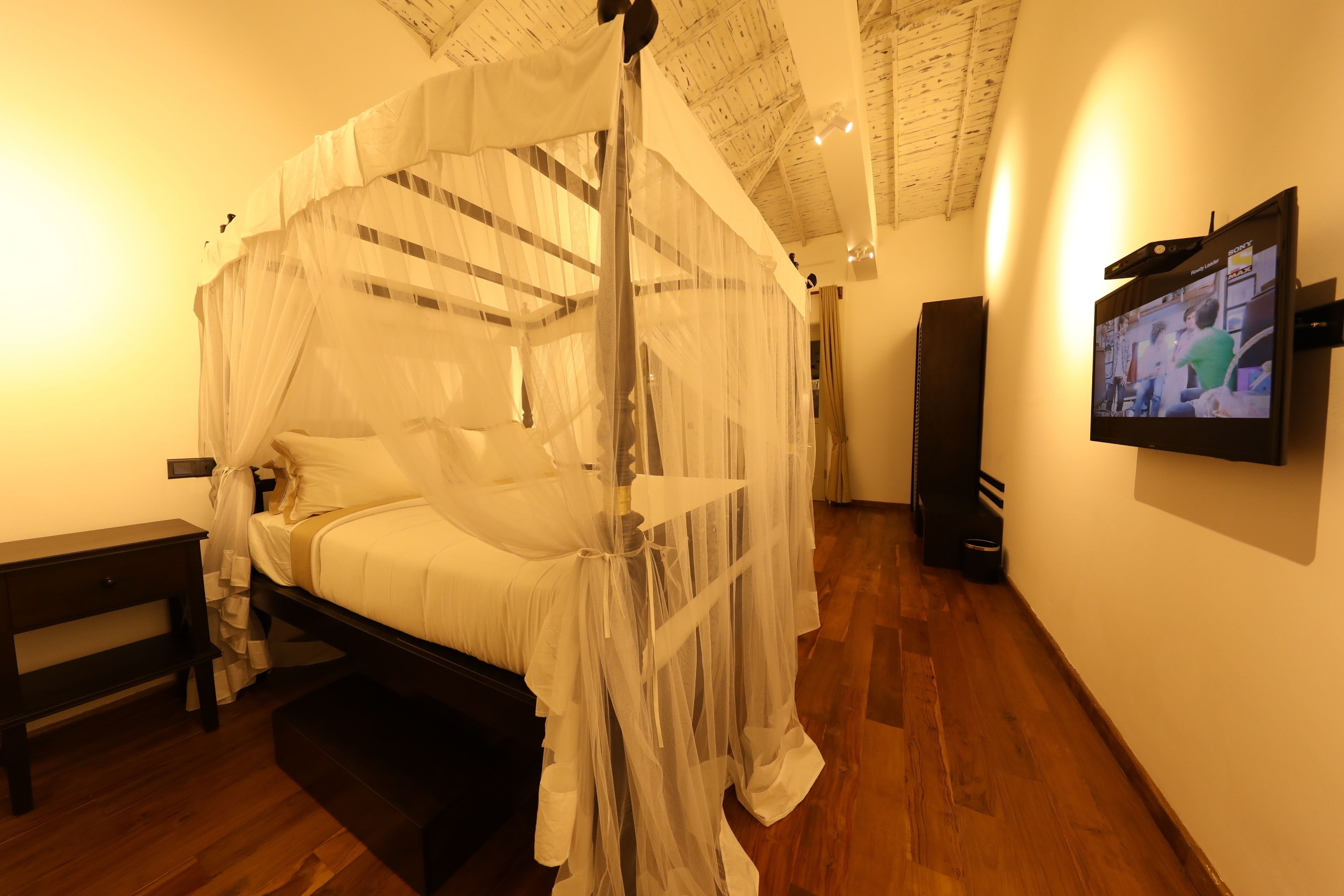 suite, pool view | living room | tv, dvd player