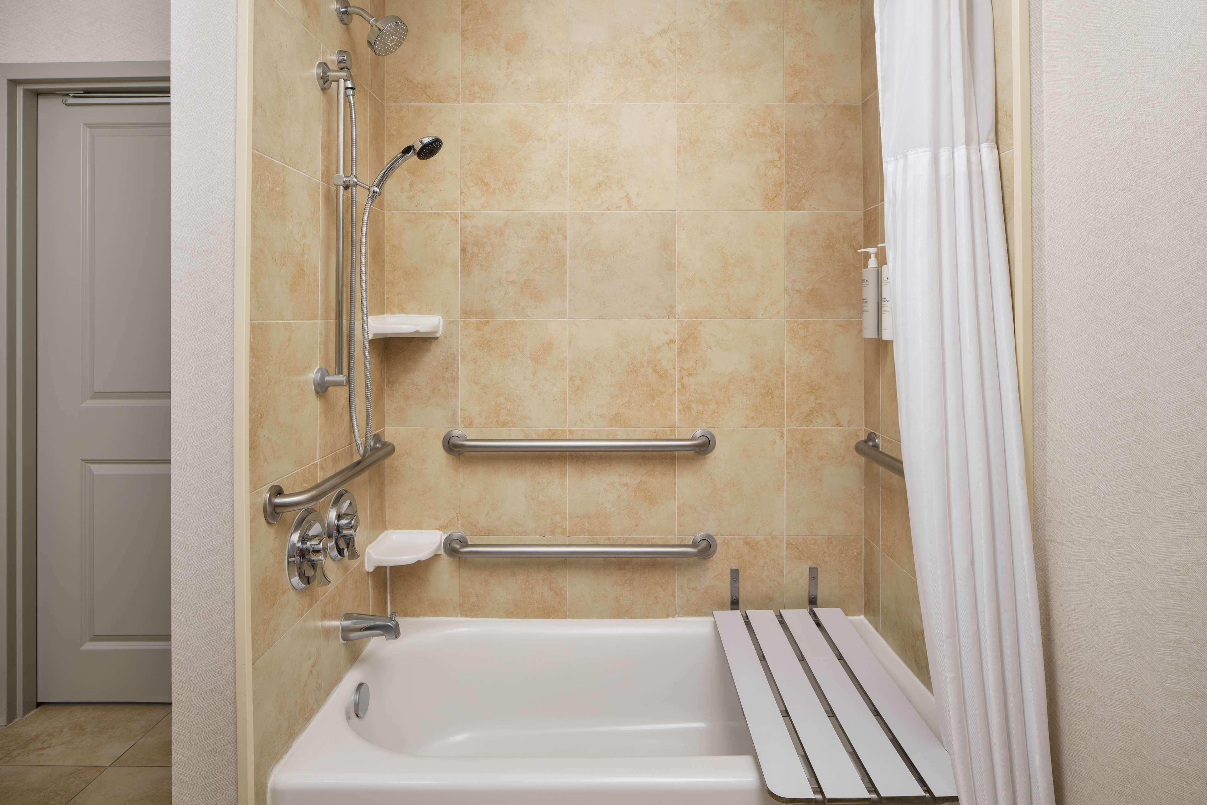 room, 1 king bed, accessible, bathtub (hearing) | bathroom shower